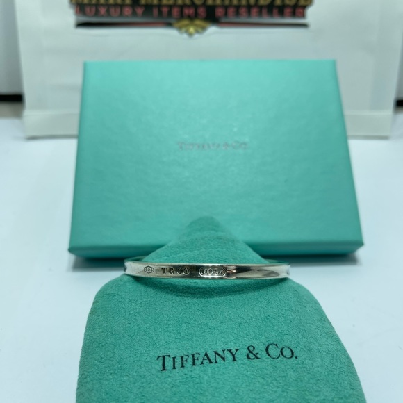 Tiffany and Co. open Bangle silver. - Picture 3 of 8